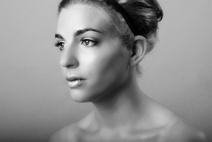 Female model photo shoot of Debbie Taaffe by Alex Hutch