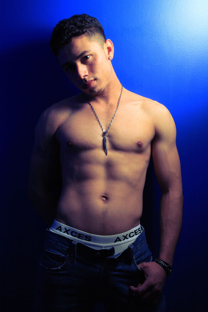 Male model photo shoot of Yader Jose Vallejos