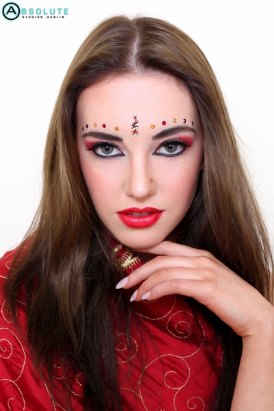 Female model photo shoot of Laura Keegan Makeup