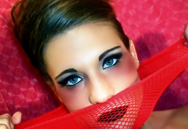 Female model photo shoot of Miss Taylor Marie, makeup by Natashas Canvas
