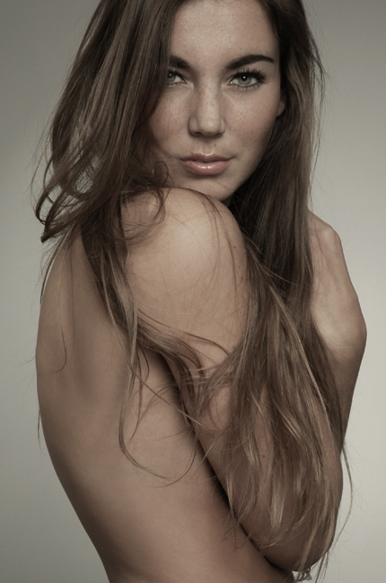 Female model photo shoot of FotoJenique in Rotterdam