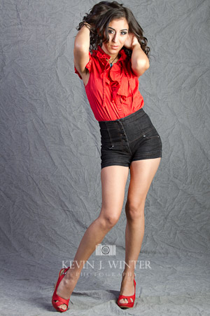 Female model photo shoot of Daniela Herboso