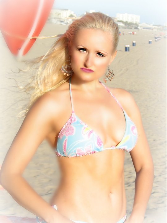 Female model photo shoot of Claudia-Catharina in Santa Monica Beach LA/California