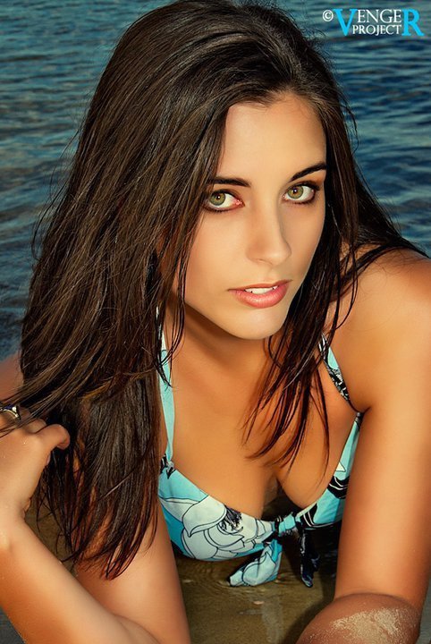 Female model photo shoot of Natalie2004