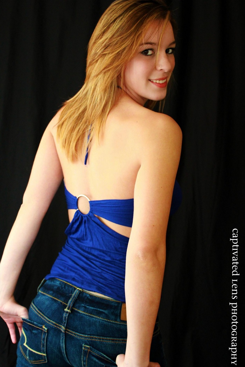 Female model photo shoot of Rachel-Maire