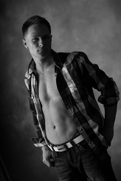 Male model photo shoot of justin frampton