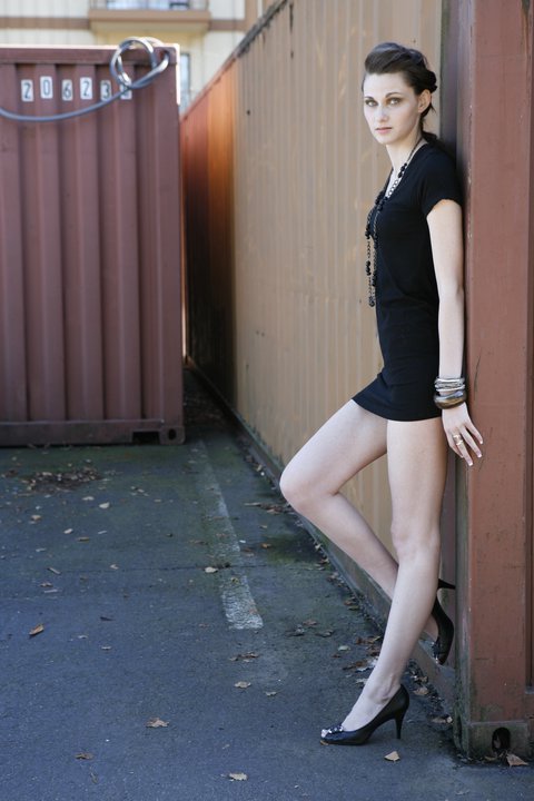 Female model photo shoot of Steph Gee
