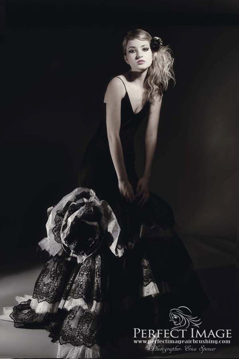 Female model photo shoot of AlexisMaria