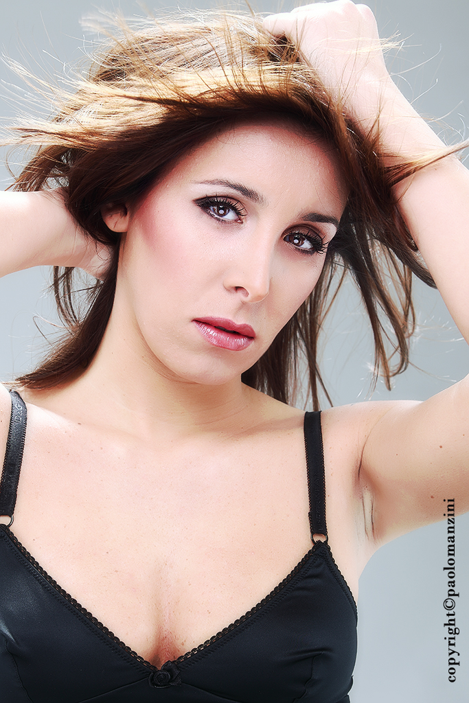 Female model photo shoot of Corinna M