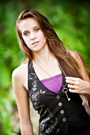 Female model photo shoot of Carly Brooke