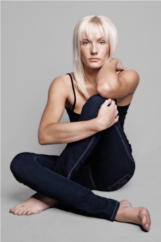 Female model photo shoot of Kahlia Gliddon