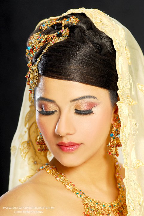 Female model photo shoot of Preeti Ra
