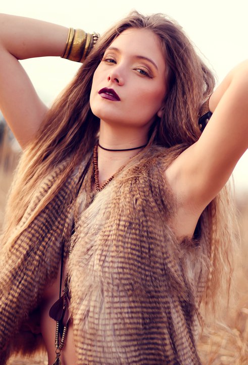 Female model photo shoot of Nikki Bohn