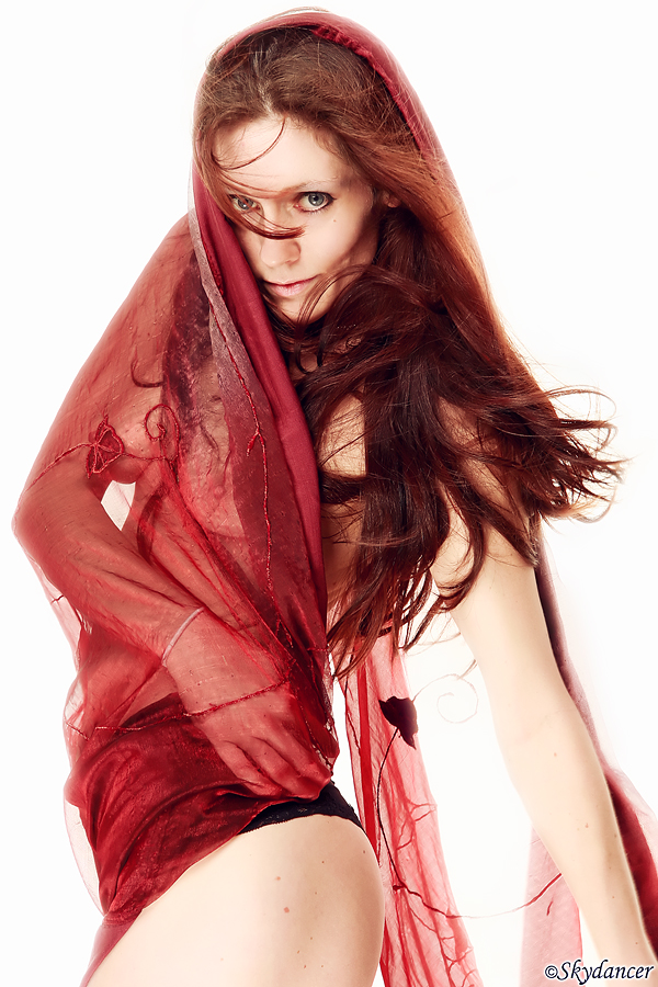 Female model photo shoot of Leonesa by Skydancer Photos