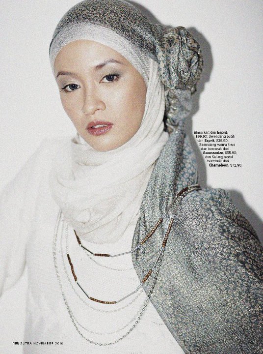 Female model photo shoot of Fara Amin in SPH Studio