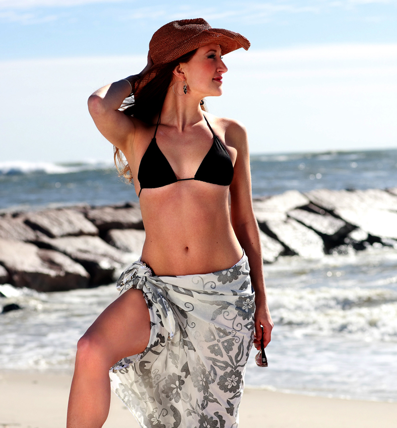 Female model photo shoot of Em West in Quogue, NY