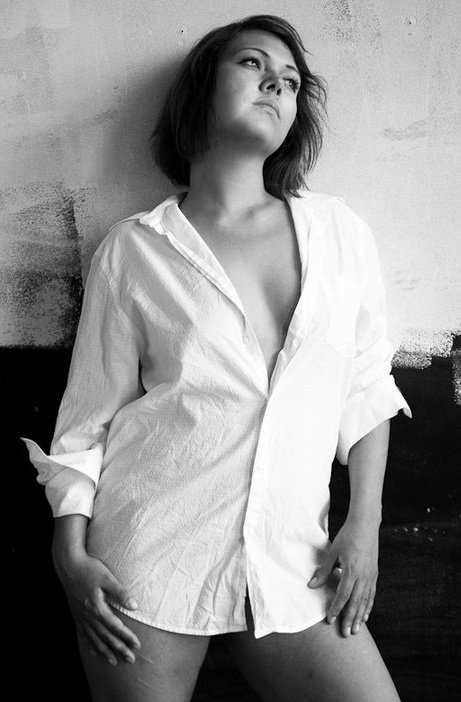 Female model photo shoot of nadia1336