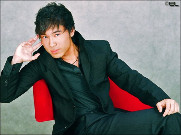 Male model photo shoot of Evan Lam
