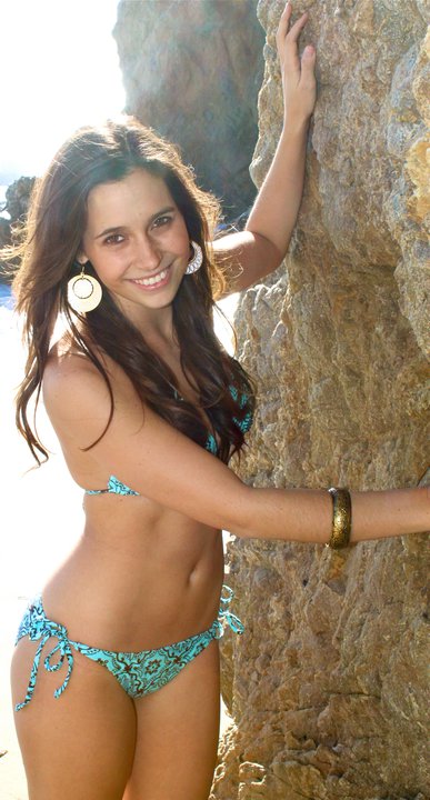 Female model photo shoot of Lauren Solomon in Malibu