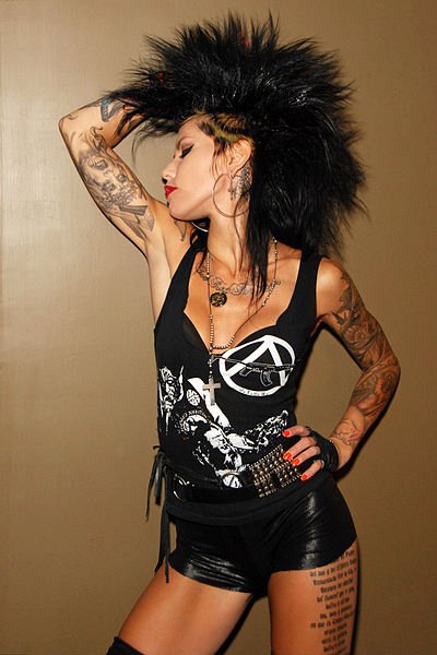 Female model photo shoot of Malice666 in los angeles
