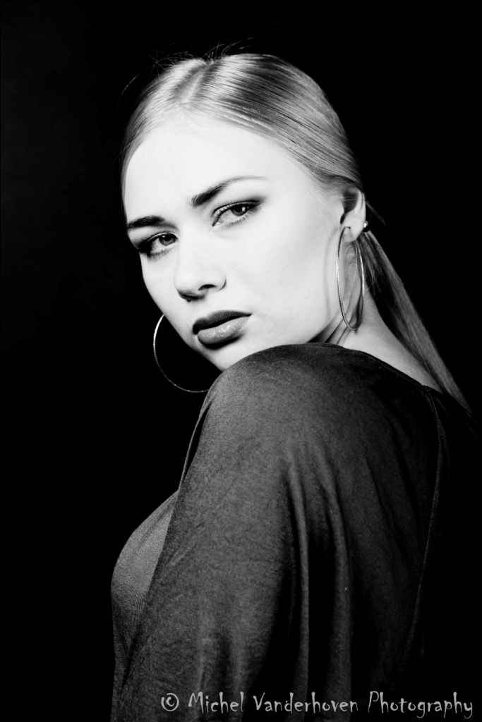 Female model photo shoot of Meggen in Heerlen