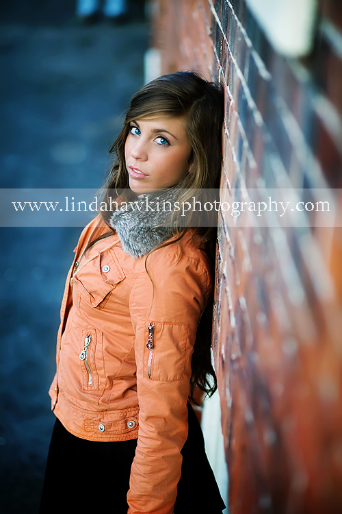 Female model photo shoot of LINDA HAWKINS