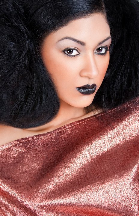 Female model photo shoot of Juiicy Makeup