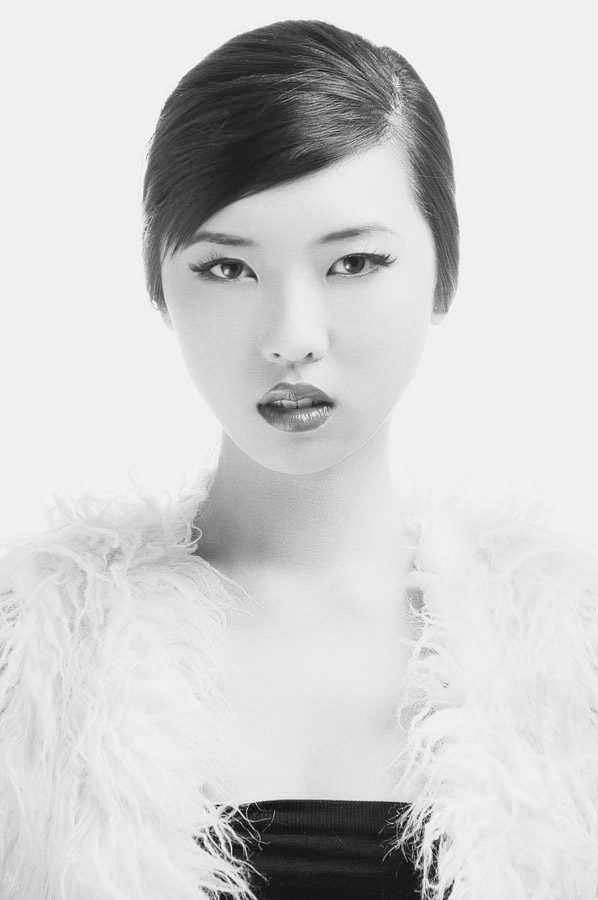 Female model photo shoot of Jessica Fan