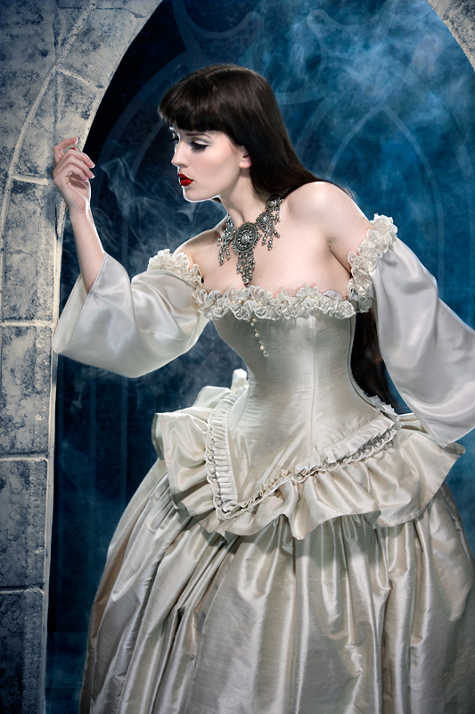 Female model photo shoot of KMKDesigns and Vampireleniore by Aesthetic Alchemy