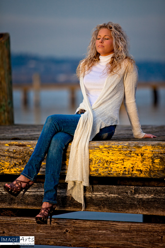 Female model photo shoot of _Tara_ by Scott Manthey in Kirkland WA