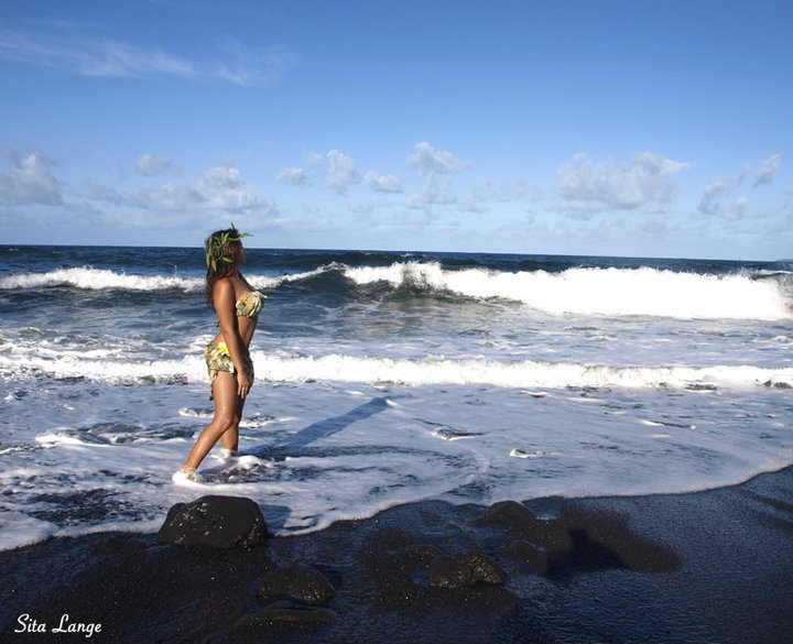 Female model photo shoot of sadiebby by Hawaiian Mermaids in PAPAIKOU MILL.