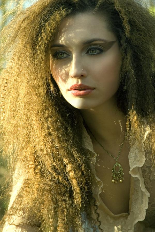 Female model photo shoot of Danielle Guldin