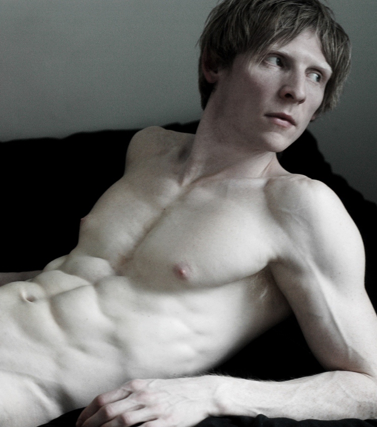 Male model photo shoot of Rob Yaeger