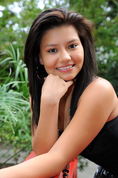 Female model photo shoot of Krissia Chavez