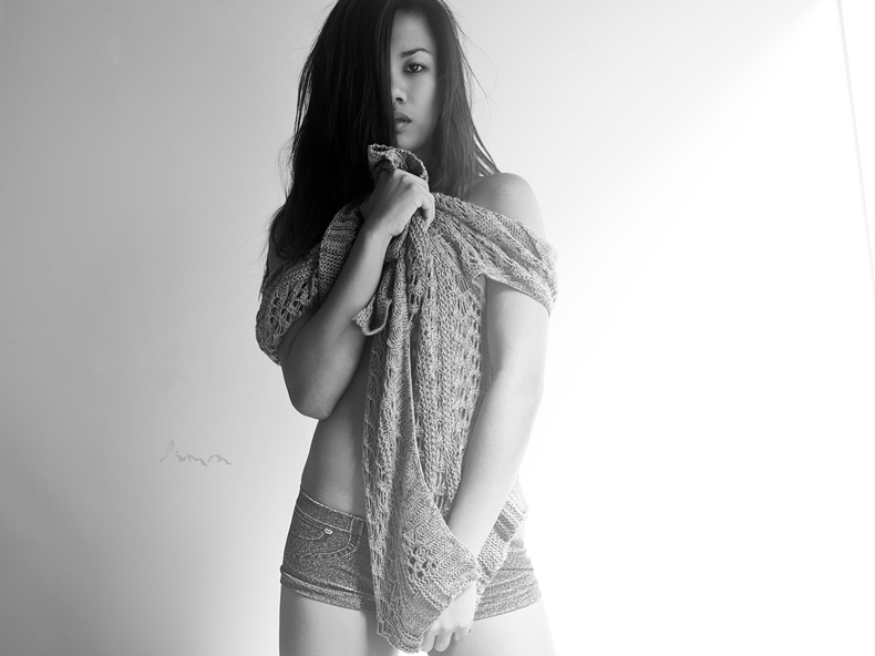 Female model photo shoot of kimlee07