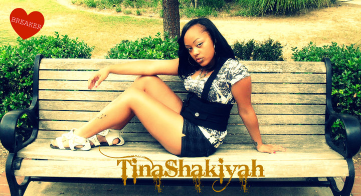 Female model photo shoot of Tina Shakiyah