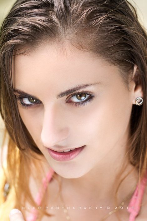 Female model photo shoot of Alexia Giesen