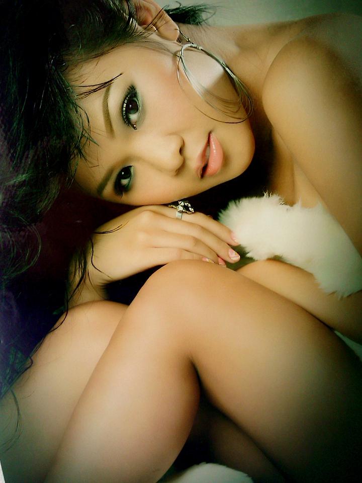 Female model photo shoot of brenduhh in vietnam