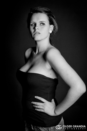 Female model photo shoot of Anna Verona Ricci in Studio