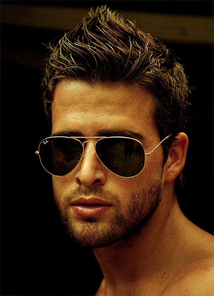 Male model photo shoot of Jose Quero
