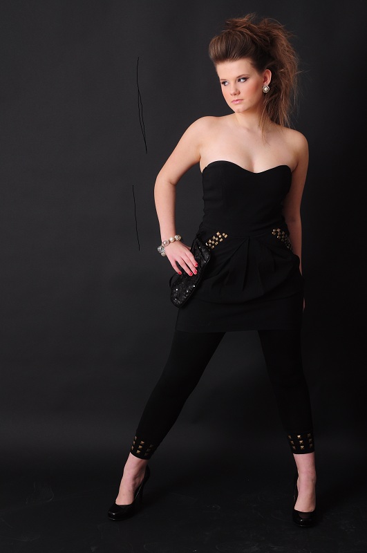 Female model photo shoot of chloe lucas