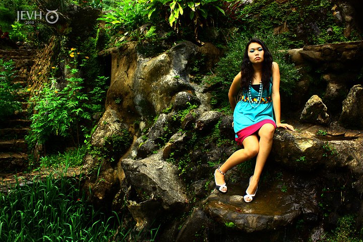 Female model photo shoot of Pao  in Baguio Botanical Garden