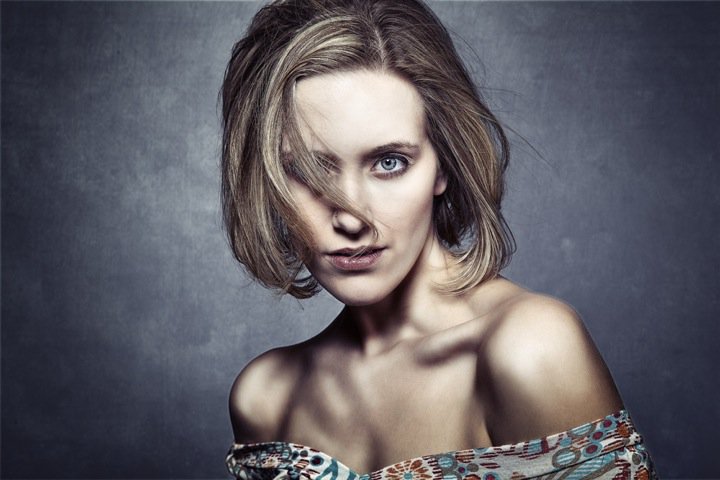 Female model photo shoot of Mandy Caine