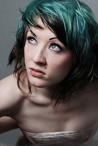 Female model photo shoot of Natty riot by Darklens
