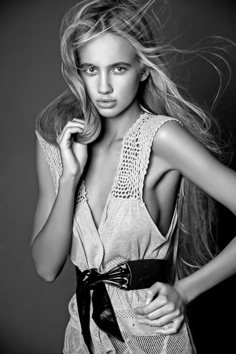 Female model photo shoot of Valeria Sokolova