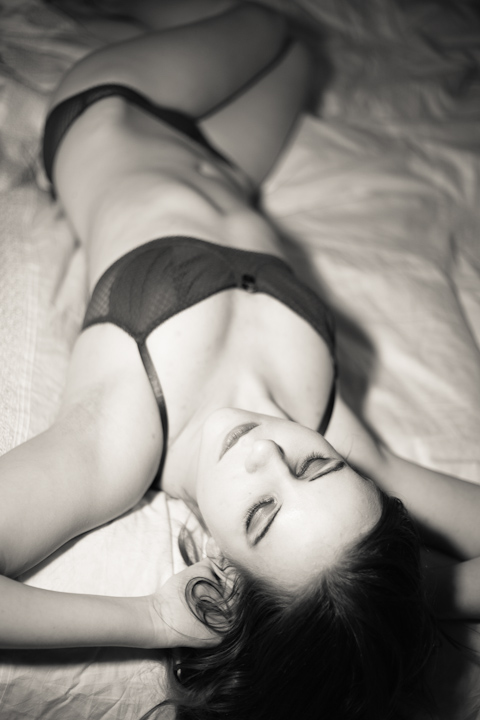 Female model photo shoot of Ren Valentine by VitaminF