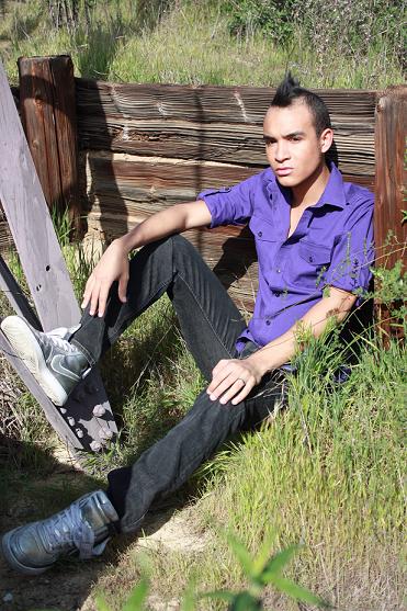 Male model photo shoot of Drake Shelton