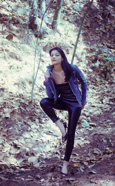 Female model photo shoot of Angie Scarlett Vega in Villas del Carbon