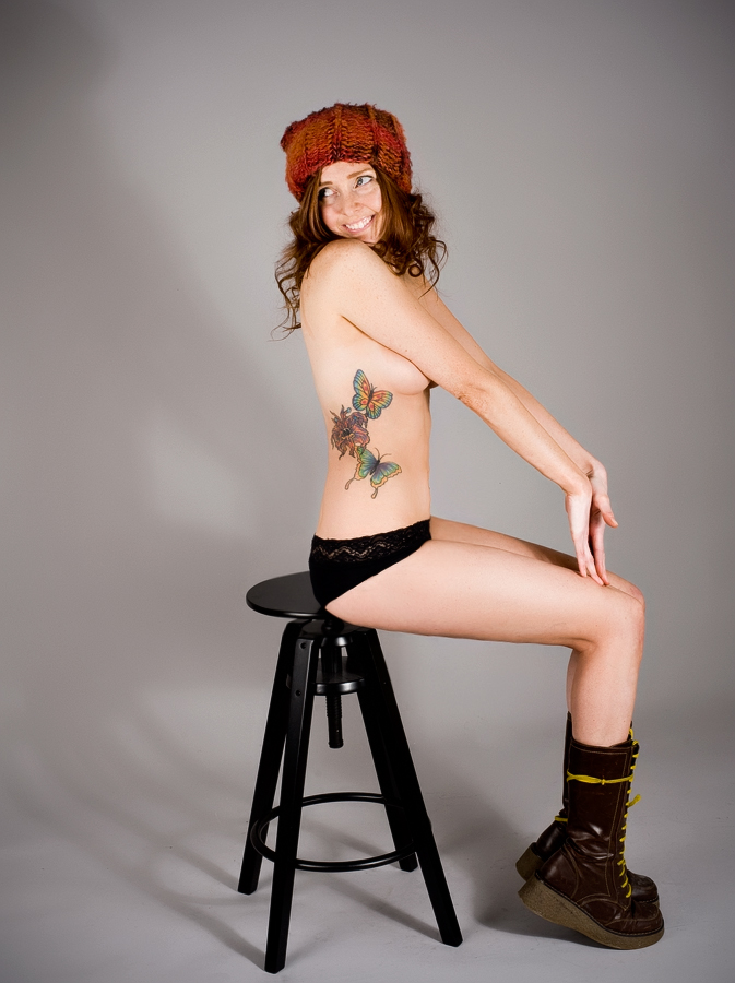 Female model photo shoot of Pippi Fyrecracker Foxx by sviajine in Ottawa
