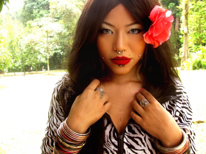 Female model photo shoot of Wati Manson in Botanical Gardens.
